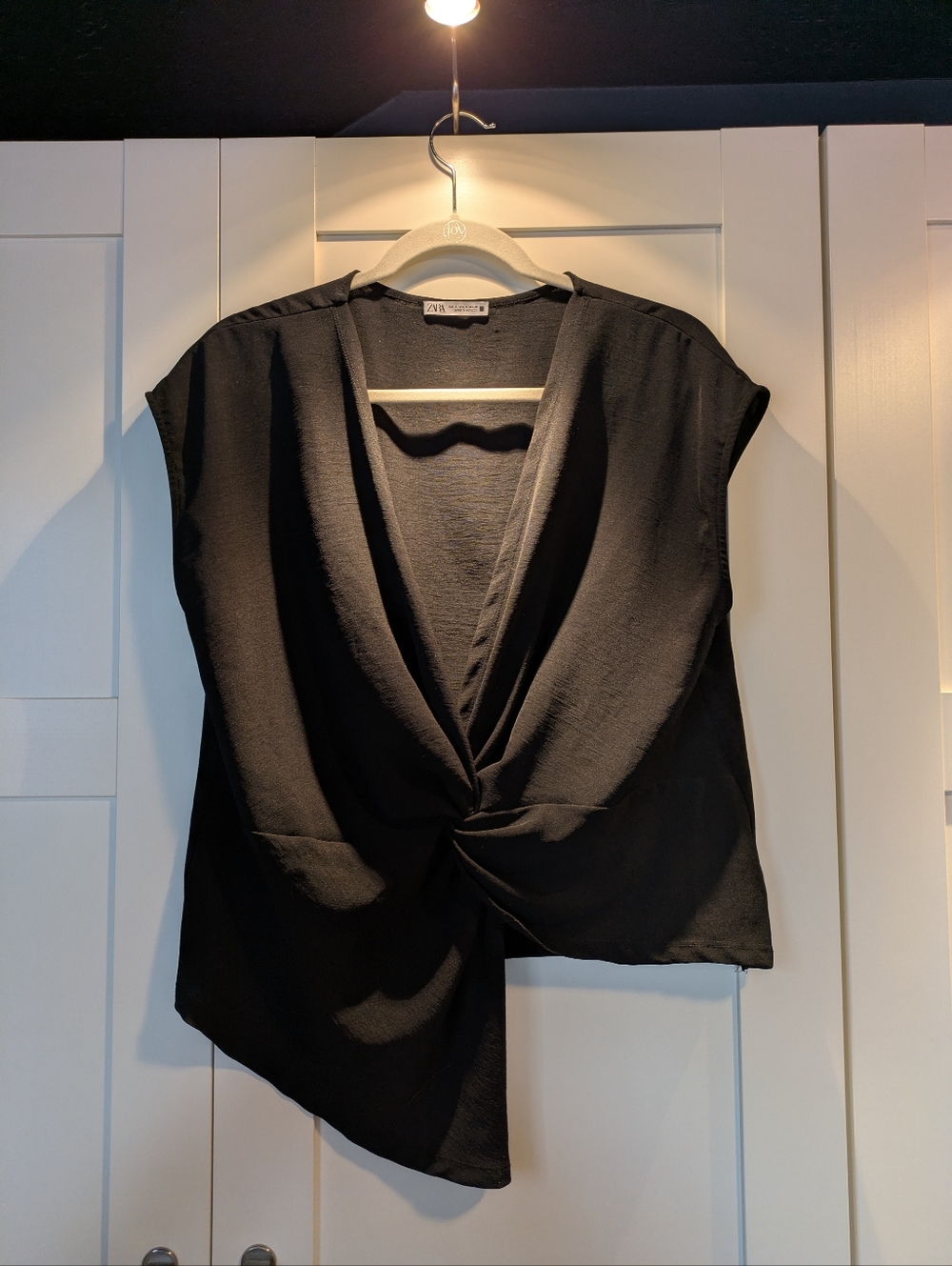 Zara Black Asymmetric Twist-Front Sleeveless Blouse Size Small